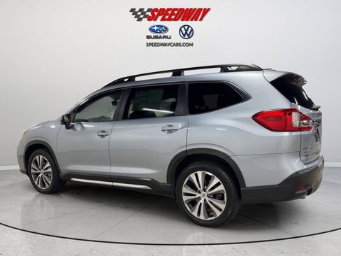 Used 2022 Subaru Ascent Limited w/ Technology Package AWD/4WD image 9