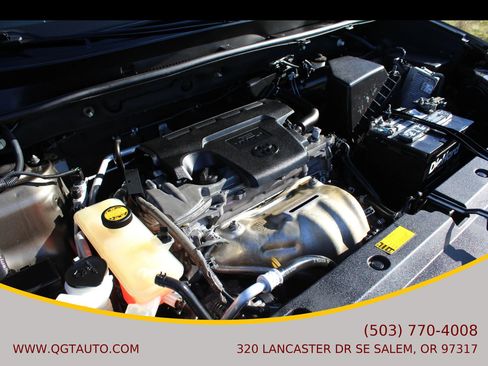 Used 2013 Toyota RAV4 XLE FWD image 9