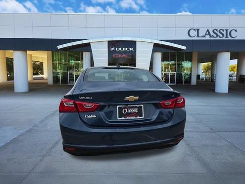 Used 2024 Chevrolet Malibu LT FWD image 7