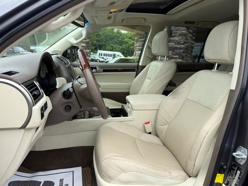 Used 2015 Lexus GX 460 w/ Premium Package AWD/4WD image 10