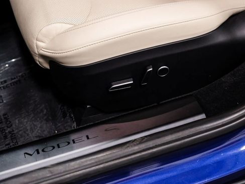 Used 2023 Tesla Model S Standard Range image 32