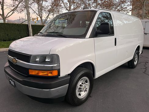 Used 2024 Chevrolet Express 2500 w/ Driver Convenience Package image 3