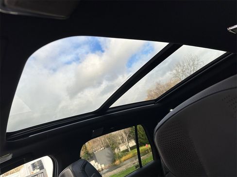 New 2026 Cadillac Vistiq Sport image 24