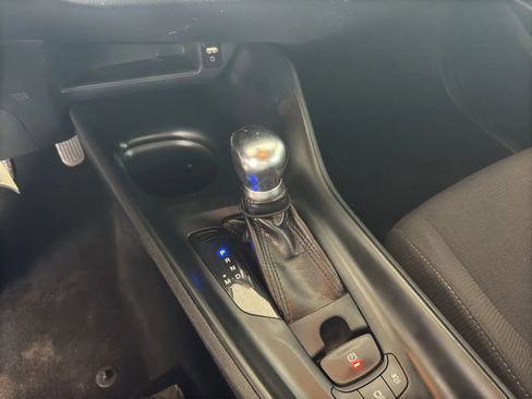 Used 2018 Toyota C-HR XLE FWD image 27
