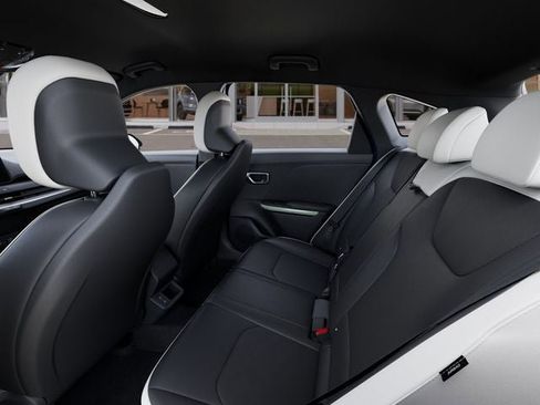 New 2026 Kia K4 GT-Line image 18