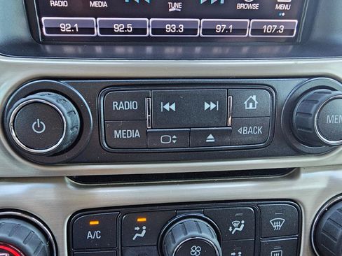 Used 2017 GMC Yukon Denali w/ Open Road Package AWD/4WD image 53