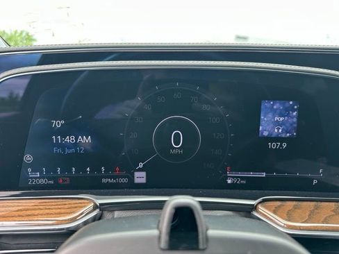 Used 2023 Cadillac Escalade Sport Platinum RWD image 9