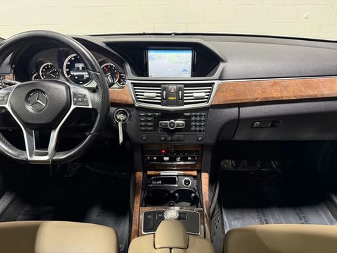 Used 2013 Mercedes-Benz E 350 4MATIC Sedan image 21