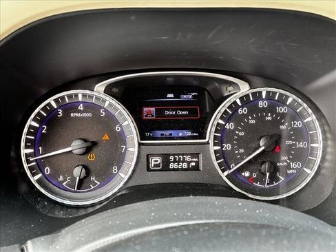 Used 2015 INFINITI QX60 AWD w/ Deluxe Touring Package image 13