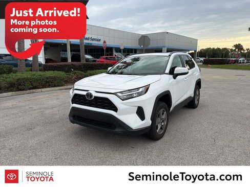 Used 2023 Toyota RAV4 XLE w/ Convenience Package FWD image 1