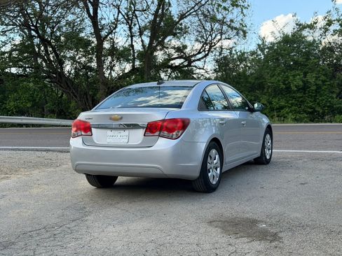 Used 2015 Chevrolet Cruze LS image 11