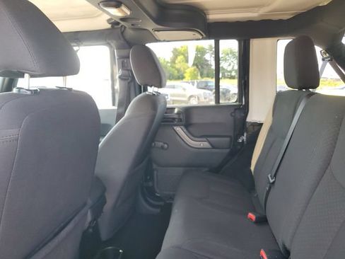 Used 2017 Jeep Wrangler Unlimited Sport AWD/4WD image 8