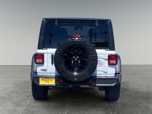 Used 2025 Jeep Wrangler Unlimited Sport AWD/4WD image 4