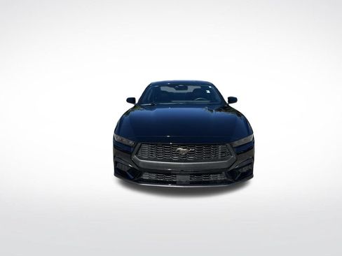Used 2025 Ford Mustang Premium RWD image 3