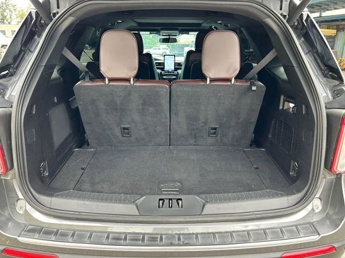 Used 2021 Ford Explorer Platinum w/ Equipment Group 601A image 25