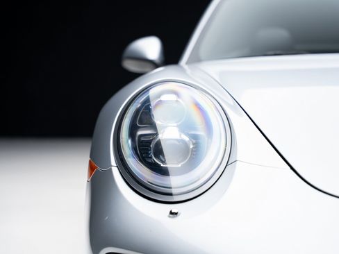 Used 2017 Porsche 911 Turbo image 11