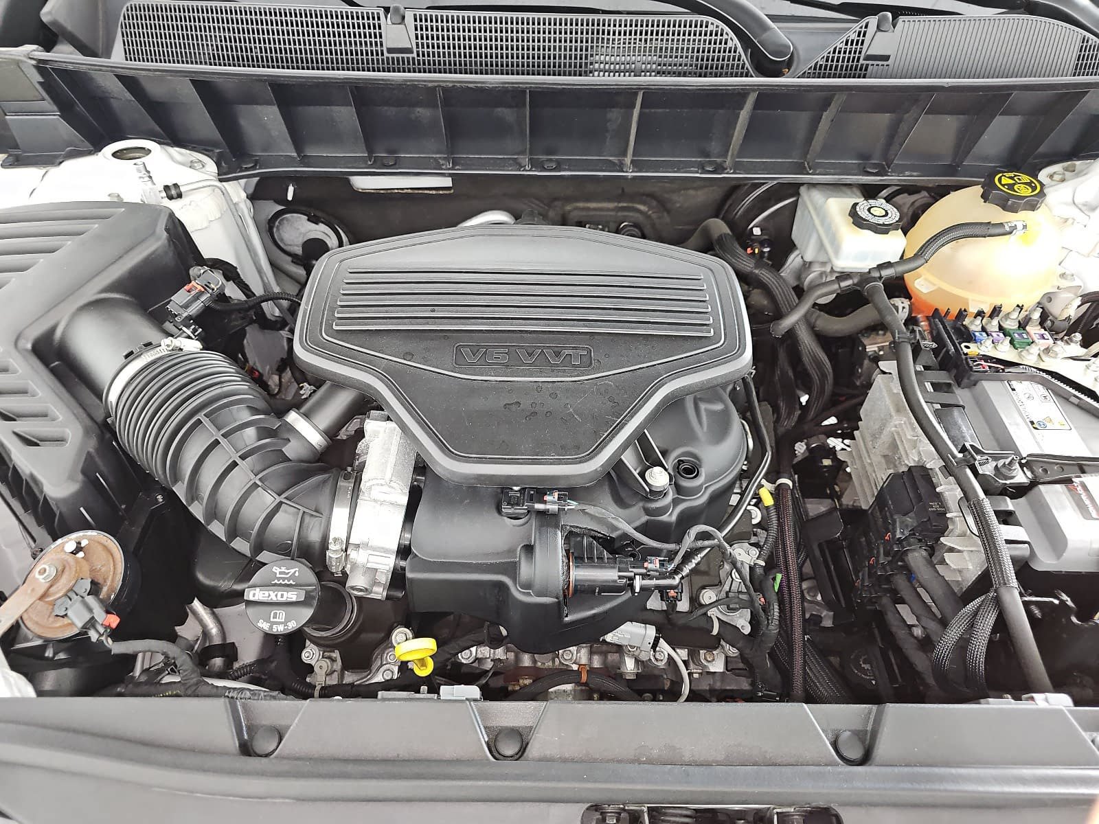 Used 2019 GMC Acadia SLT w/ LPO, Cargo Package FWD image 31
