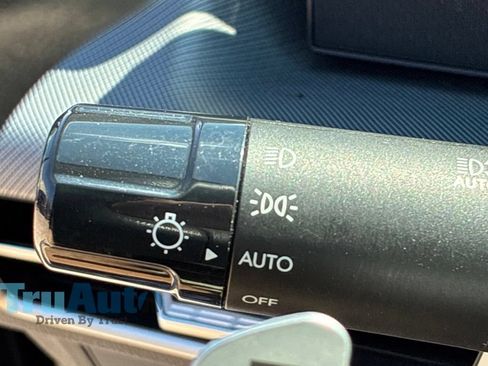 Used 2025 Hyundai Sonata SEL FWD image 34