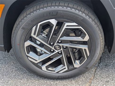 New 2025 Hyundai Tucson Limited image 11