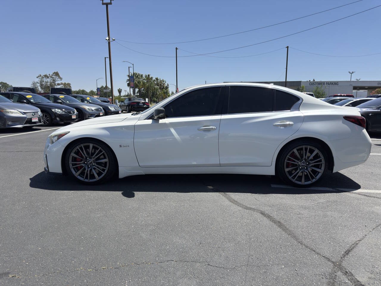 Used 2018 INFINITI Q50 Red Sport 400 w/ Sensory Package (Sport) RWD image 6