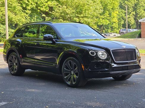 Used 2020 Bentley Bentayga Design Series image 8