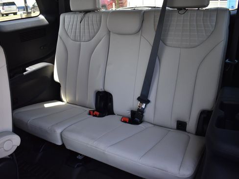 Used 2023 Hyundai Palisade Limited AWD/4WD image 22