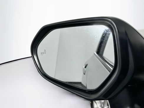 Used 2025 Toyota Camry LE image 16