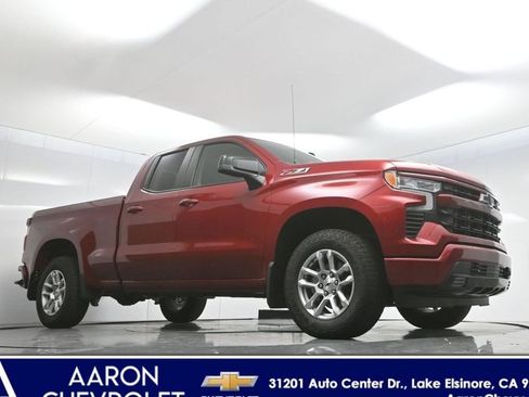 Used 2025 Chevrolet Silverado 1500 RST w/ Z71 Off-Road Package AWD/4WD image 2