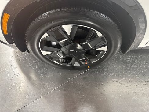 New 2026 Kia Sportage SX Prestige image 2