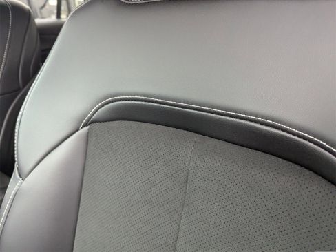 New 2025 Jeep Grand Cherokee L Altitude image 13