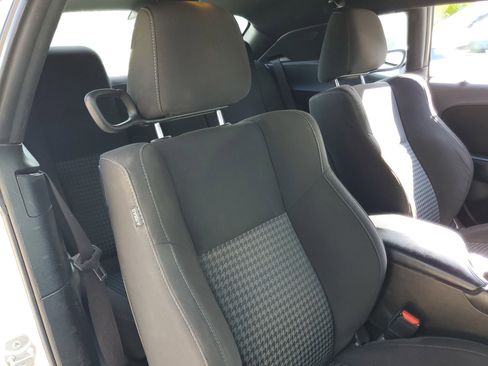 Used 2022 Dodge Challenger R/T image 10