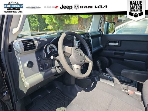 Used 2007 Toyota FJ Cruiser 4WD image 11