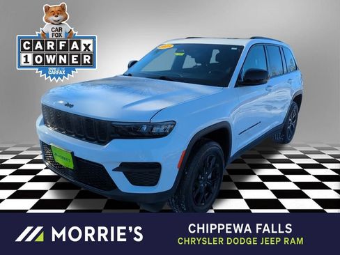 Used 2025 Jeep Grand Cherokee Altitude image 1