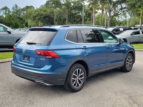 Used 2019 Volkswagen Tiguan SE w/ Panoramic Sunroof Package AWD/4WD image 4