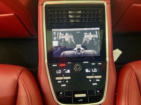 Used 2020 Porsche Panamera 4 AWD/4WD image 19