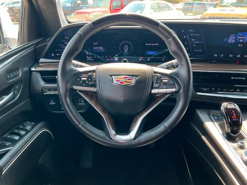 Used 2024 Cadillac Escalade Sport Platinum w/ LPO, ONYX Package AWD/4WD image 13