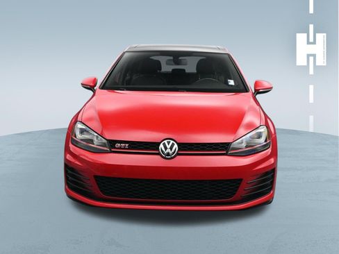 Used 2017 Volkswagen GTI SE FWD image 2