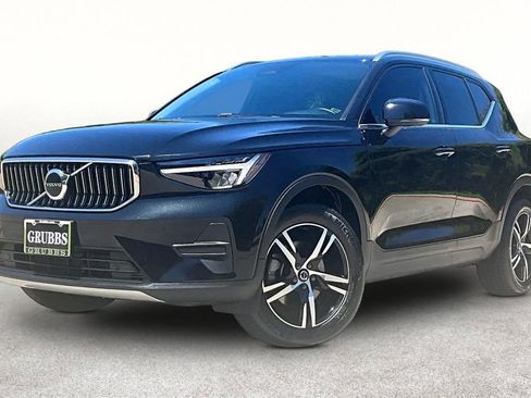 Used 2025 Volvo XC40 B5 Core w/ Protection Package Premier AWD/4WD image 15