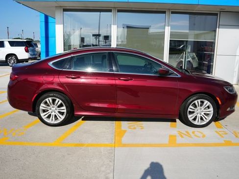 Used 2015 Chrysler 200 Limited w/ Comfort Group FWD image 31