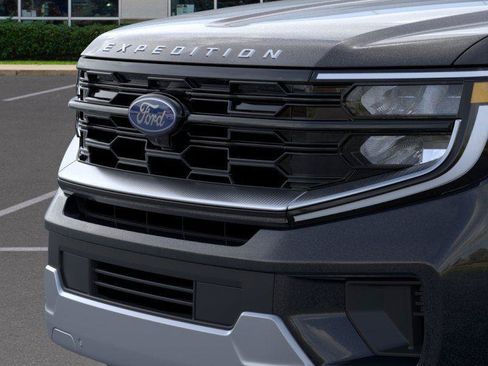 New 2025 Ford Expedition Platinum w/ Platinum Ultimate Package AWD/4WD image 47