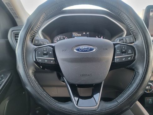 Used 2021 Ford Escape SEL image 19