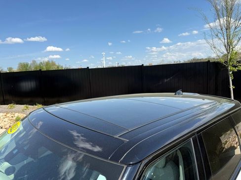 Used 2022 Land Rover Range Rover Sport HST image 14