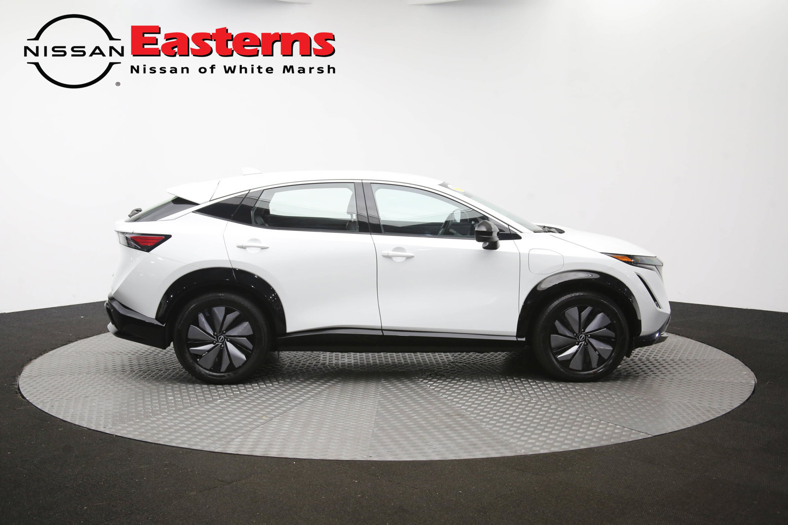 Used 2024 Nissan Ariya FWD image 50