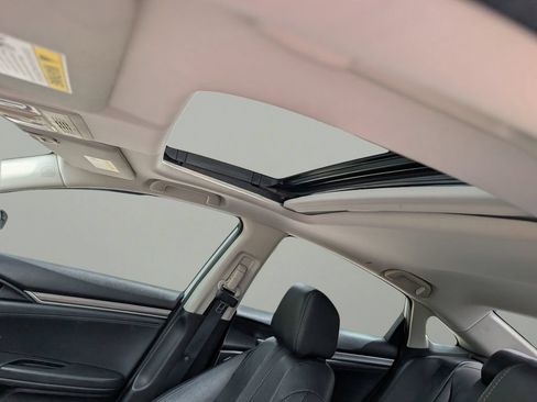 Used 2019 Honda Civic EX-L image 18