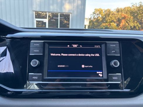 Used 2024 Volkswagen Taos S image 18