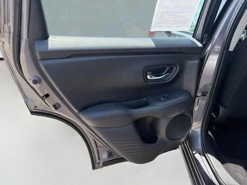 Used 2024 Honda HR-V LX image 24