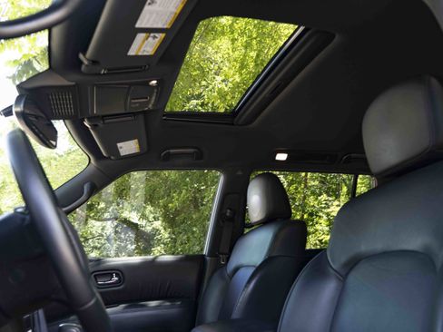 Used 2023 Nissan Armada SL w/ Midnight Edition Package RWD image 36