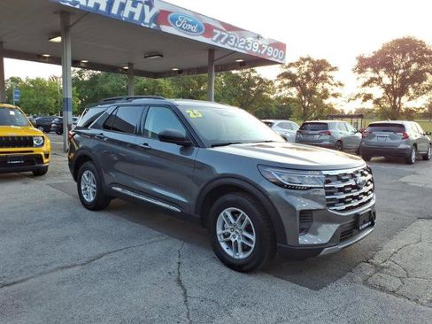 Certified 2025 Ford Explorer Active AWD/4WD image 1
