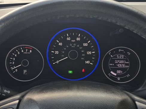 Used 2022 Honda HR-V Sport image 18