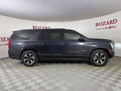 Used 2025 GMC Yukon XL AT4 Ultimate AWD/4WD image 9